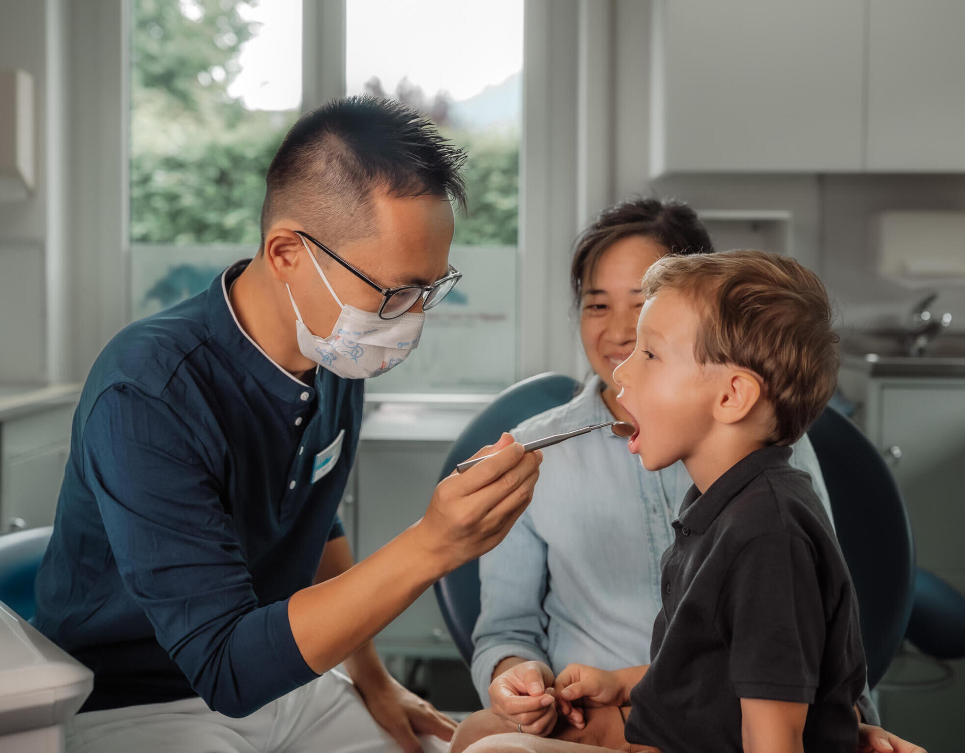 Schulzahnpflege und Kinderbehandlung